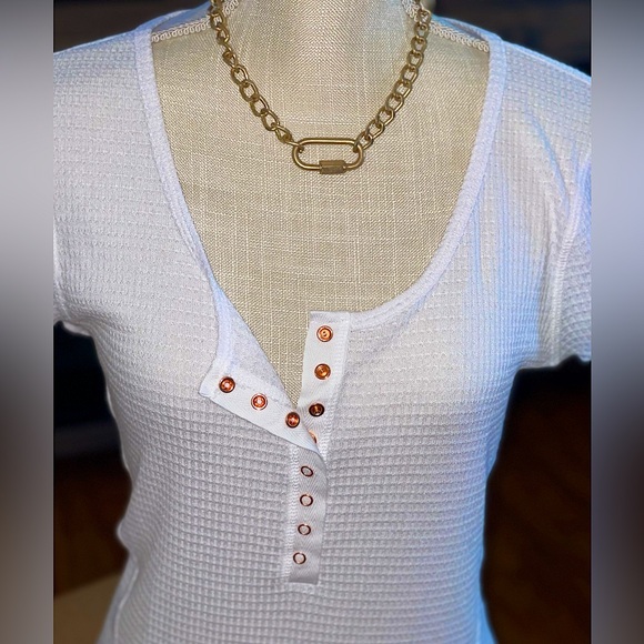 ☃️BOGO50%☃️ 🆕🤍ZENANA: WHITE Baby Waffle Snap Button Cap Sleeve Top LARGE - Picture 4 of 11